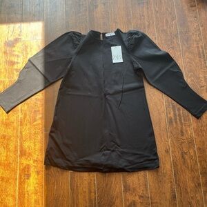 Dress With Puffy Sleeves